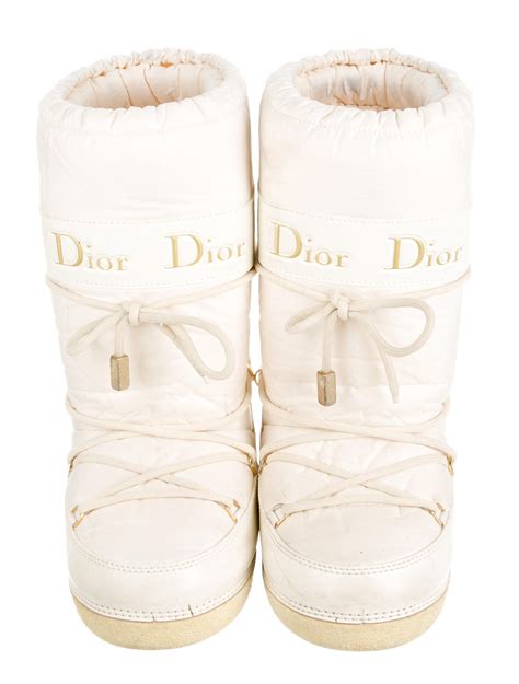 where can i buy dior moon boots|Dior moon boots white.